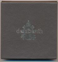 Lengyelország 1983. "II. János Pál pápa" Br. emlékérem dísztokban T:1 
Poland 1983. &quot...