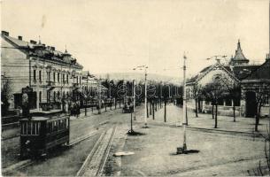 Sopron, Kossuth Lajos utca és villamos, Kraus Ferenc üzlete. Monsberger Gottfried kiadása