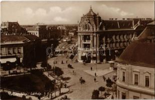 Nyíregyháza, tér, Lieber és László üzlete, férfi ruha áruház, villamosok, Bartha Lajos utóda kalap és sapka raktára. Fábián Pál kiadása (fl)