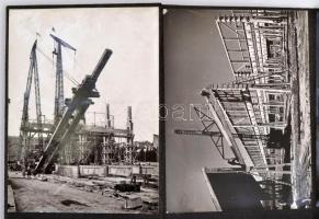 cca 1955 Üzemcsarnok építése, 24 db vintage fotó, leporellós fotóalbumba beragasztva, 11,7x8,7 cm