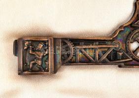 XX. sz. eleje: bronz bányász díszfokos. A bányász munka jeleneteivel. 11x10 cm Díszobozban / Bronze ...