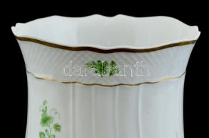 Hollóházi virág mintás váza, kézzel festett,  aranyozott szegéllyel, jelzett, apró kopásnyomokkal, m...