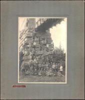 cca 1910 Katonai csoportkép, 22,4x16,3 cm, karton 34,5x30 cm