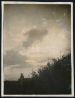 cca 1929 Kinszki Imre (1901-1945) budapesti fotóművész hagyatékából, a szerző által feliratozott, vintage fotó (Rákos), ez a szerző 196. sz. fotója), 7,5x6 cm