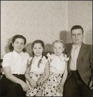 cca 1960 Mezőtúri gazdálkodó családokról készült felvételek, Tiszavölgyi József (1909-?) budapesti f...