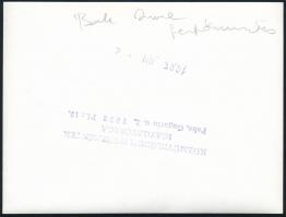 1985 Paks, Bak Imre festőművész a paksi művésztelepen, feliratozott, vintage fotó, 9x12 cm