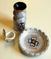 Kis porcelán tétel: NDK hamutartó és váza + WC formájú hamutartó