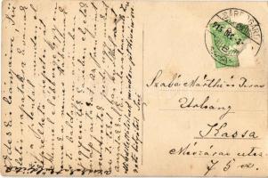 1915 Székesfehérvár, Városház tér, Vértes szobor gót stílusú pavilonban, csoportkép Vöröskeresztes h...