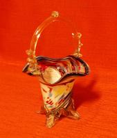 Cseh irizáló szecessziós üveg kosár (kishibás)