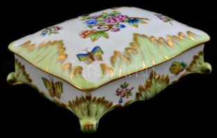 Herendi Viktória mintás kínáló doboz Kézzel festett, jelzett, kis kopással. 12x17 cm