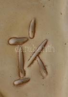 Kovács Éva (1938-): Kötögető kislány. Kézzel festett mázas kerámia, jelzett, hibátlan, m:18 cm, sz 2...