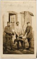 1915 Német katonák ebédidőben / S.-B. b. 8. Inf.-Regt. M.G. Komp. / WWI German military, soldiers during lunch + K.D. FELDPOSTEXPED. 33. RESERVE-DIV. 23-3 (EK)