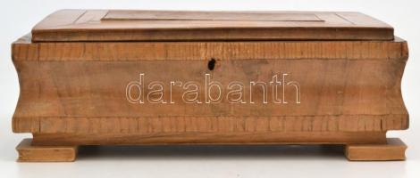 Régebbi fa dobozok, 2 db: Talpas doboz hiányzó zárral, kopott, sérült,18x28x10 cm. Doboz Szerencsi l...