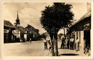 Nagymegyer, Velky Meder, Calovo; Fő utca, templom, vendéglő, étterem, üzletek, kerékpár, automobil / main street, church, restaurant, shops, bicycle, automobile