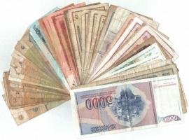 Vegyes 56db-os jugoszláv és szovjet bankjegy tétel T:II--IV 
Mixed 56pcs of Yugoslavian and Soviet ...