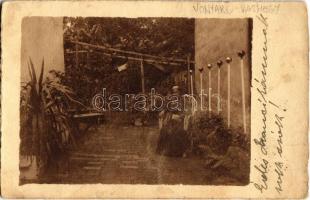 1914 Vonyarcvashegy, nyaraló kertje asszonnyal. photo