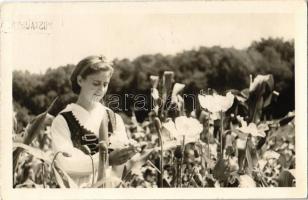 1942 Kisbacon, Batanii Mici; Székely lány a virágok között / Transylvanian girl among the flowers, folklore. photo + KISBACON postaügynökségi bélyegző