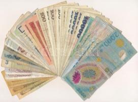 66db-os vegyes külföldi bankjegy tétel, benne Szovjetunió,Ukrajna,Lengyelország,Szlovénia,Szlovákia,...