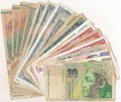 66db-os vegyes külföldi bankjegy tétel, benne Szovjetunió,Ukrajna,Lengyelország,Szlovénia,Szlovákia,...