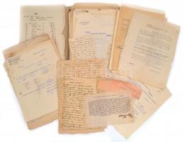 cca 1920-1950 A Mihajlovits (Michailovits) család egy mappányi iratai (levelek, számlák, haszonbérleti szerződés, fizetési ív, stb.)