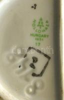 Hollóházi asztaliteniszező (pingpongozó) női figurális porcelán, kézzel festett, jelzett, gyári máz ...