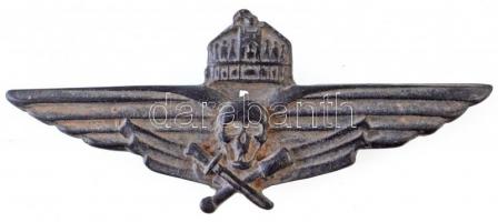 ~1945. Magyar gépkocsizó lövész jelvény fém hamisítványa T:2- ~1945. Hungarian Motorised Infantry Badge fake badge C:VF