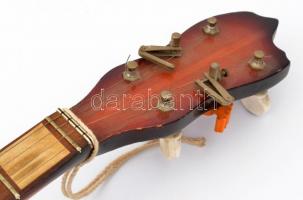 Musima bendzsó működő, jó állapotban nyakpánttal. 98 cm