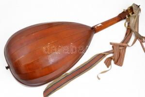Sonora mandolin. Hátulján repedéssel, húr nélkül. 96 cm