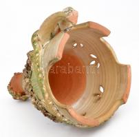 Kiss Roóz Ilona (1920-2010): Leány. Mázas kerámia szobor, jelzett, hibátlan, m: 34 cm