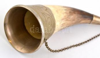 Szaru díszkürt, fém rátétekkel, h: 24 cm