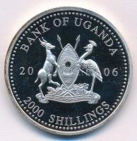 Uganda 2006. 2000Sh Ag "A labdarúgás halhatatlanjainak csarnoka - Portugália 1960-as évek / Eus...
