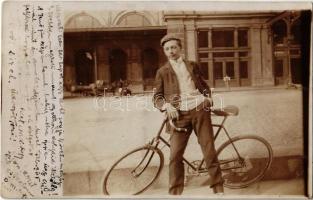 1907 Budapest, kerékpáros fiú / Boy with bicycle. photo