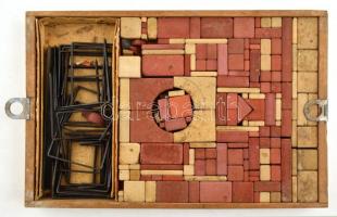 cca 1910 Az ügyes építőmester fém és kő építőjáték leírással nagyon sok darabból, fa ládában 39x26 c...