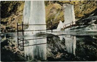 1910 Dobsina, Dobschau; jégbarlang, a jégpályán visszatükröződő nagyterem. Fejér Endre kiadása / ice cave, interior