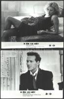 1986 9 és 1/2 c. amerikai film werkfotói,a képeken Mickey Rourke és Kim Basinger, 2 db, a fotók egy-egy sarkán törésnyommal,18x24 cm