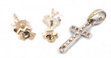 Ezüst(Ag) apró fülbevalópár, kereszttel, jelzett, 0,7 g