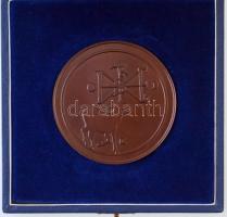 Papp László (1947-) 1988. "Első királyunk Szent István halálának 950. évfordulóján a Szent Jobb...