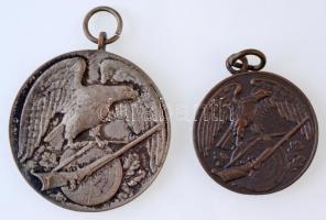 1937. 2db Turul Szövetséges Br sportérme, egyik ezüstpatinázott, mindkettő füllel T:2