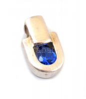 Ezüst(Ag) kék köves függő, jelzett, 1,8×1,2 cm, bruttó: 2,1 g