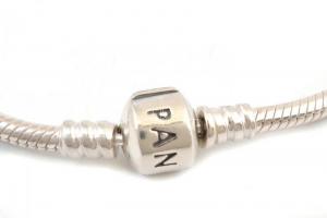 Ezüst(Ag) karkötő, Pandora jelzéssel, nettó: 13,7 g