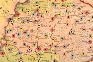 cca 1938-40 Szerezzük vissza Nagymagyarországot! Térképes társasjáték, valamint kerékpártúra száz ma...