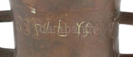 Antik bronz mozsár két füllel, népies gravírozással, "Besi (?) Erzsébet, Szabó Sándor Anno 1834...