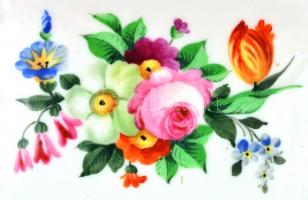 Porcelán doboz, kézzel festett virág motívummal, aljában litofán kép (fény felé fordítva jelenik meg...