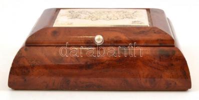 Ezüst tetejű, jelzett, rózsafa gyökér furnéros ékszer doboz. 11x10 cm