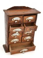 XIX. sz. vége: Antik konyhai fűszertartó szekrényke festett porcelán címkékkel és fogókkal  Egy hián...