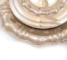 Nagy méretű ezüstözött cukortartó, hibátlan üvegbetéttel. Jelzett. 31x17 cm