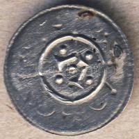 III. István 1162-1172. denár Ag ÉH 81. T:1/2+ verés közben keletkezett parányi lyukakkal