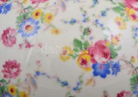 Zsolnay virágmintás kaspó. Részben kézzel festett, jelzett, kopásokkal.  m: 18 cm, d: 21 cm