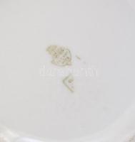 Zsolnay virágmintás kaspó. Részben kézzel festett, jelzett, kopásokkal.  m: 18 cm, d: 21 cm