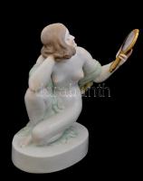 Herendi nagy méretű fésülködő akt. Formaterv: Szilágyi Nagy István. Kézzel festett, jelzett, hibátla...